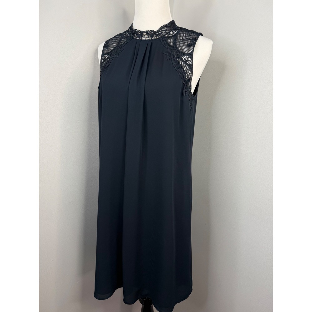 Ivanka Trump Black Lace Mock Neck Sleeveless Shift Dress Womens 10 Pleated Mesh